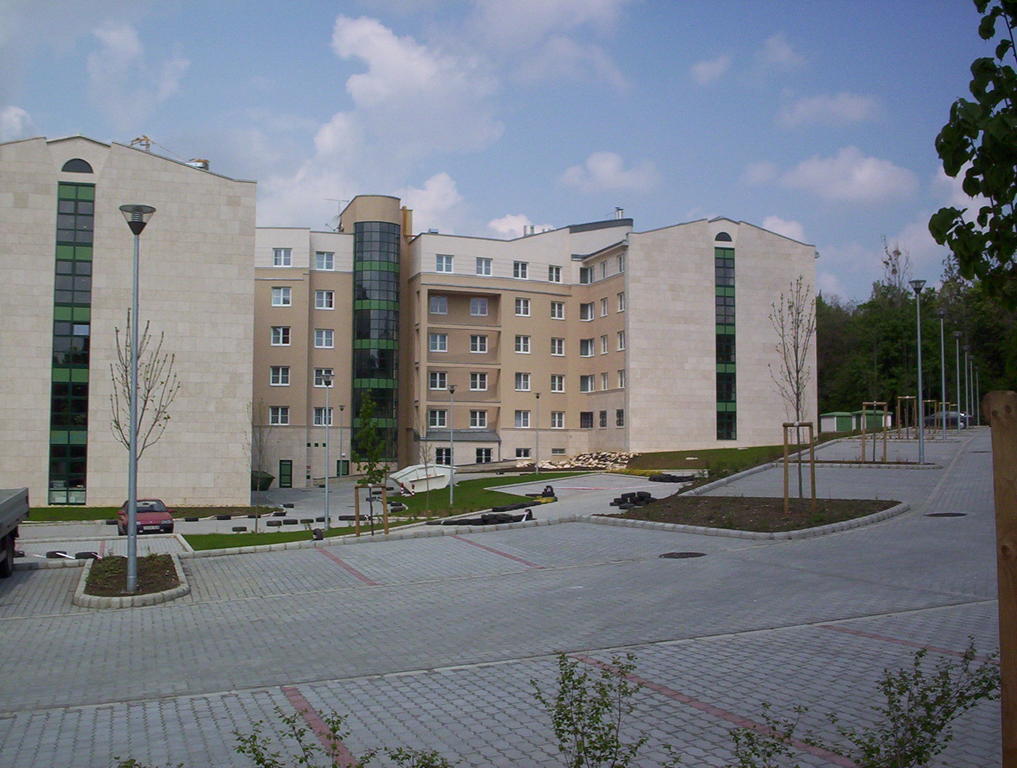 Uni-Hotel Diákotthon Miskolc Exterior foto